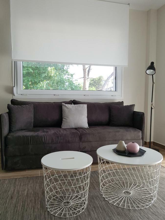 Fantastic Four Apartments Neo Epivates Exterior photo